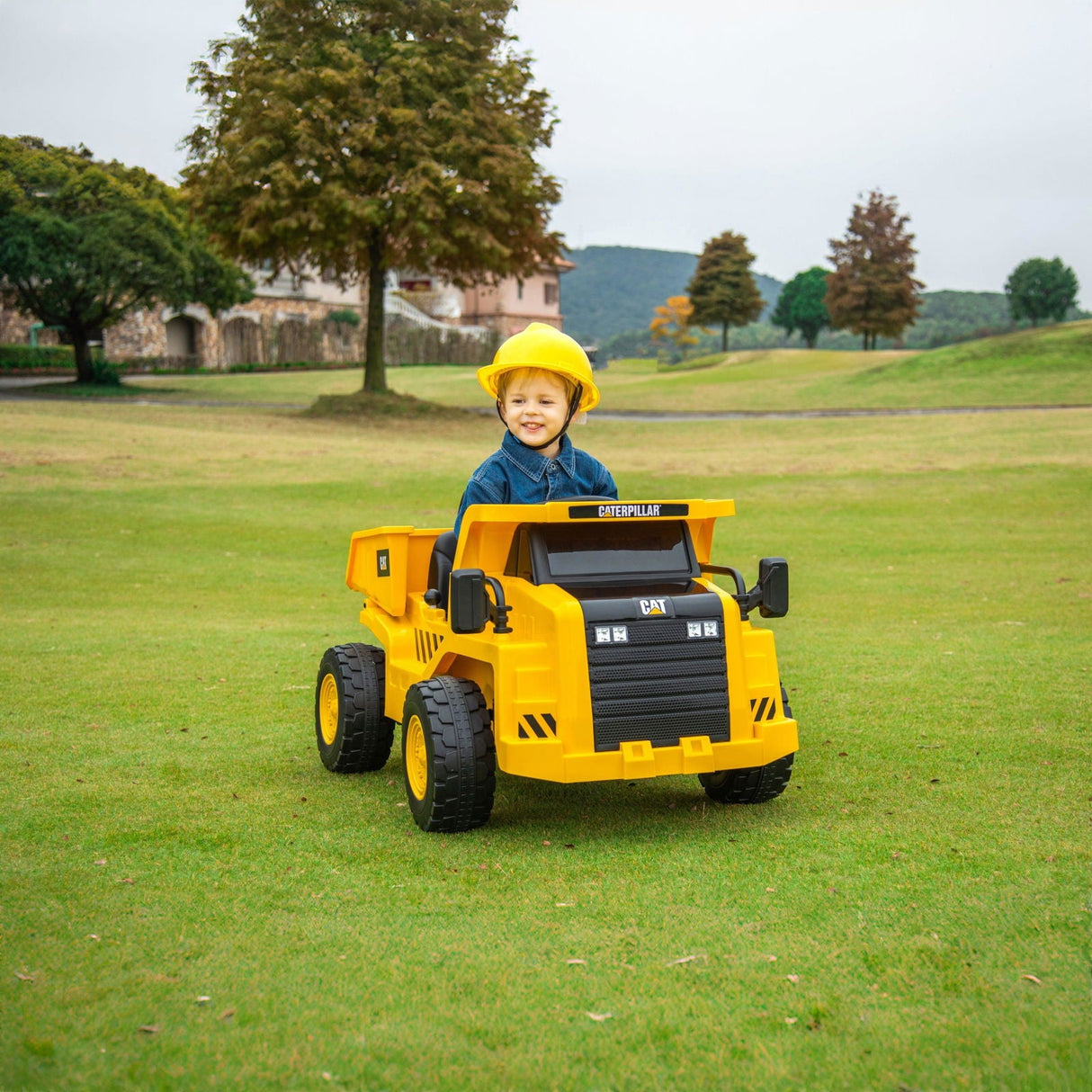 12V CAT Dump Truck Ride-On for Kids – Realistic Construction Adventure with Remote Control & Working Shovel | Ride On Kids